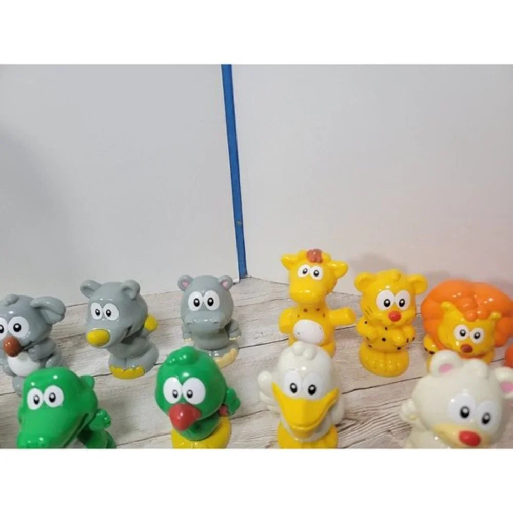 V Tech 25 Total Ultimate Adventures Ark Replacement Animal Figures Signs Train‎